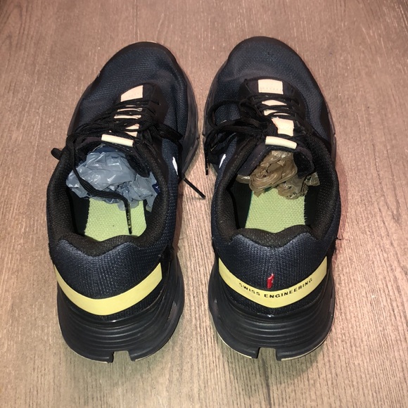 On Running Cloudnova form men’s size 8.5 black/cream - Picture 4 of 7